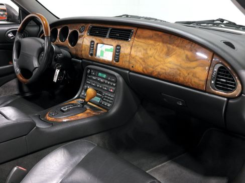Used 2001 Jaguar XK8 Convertible RWD image 51