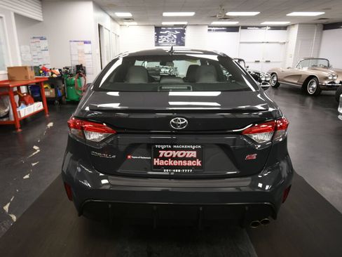Used 2024 Toyota Corolla SE FWD image 7