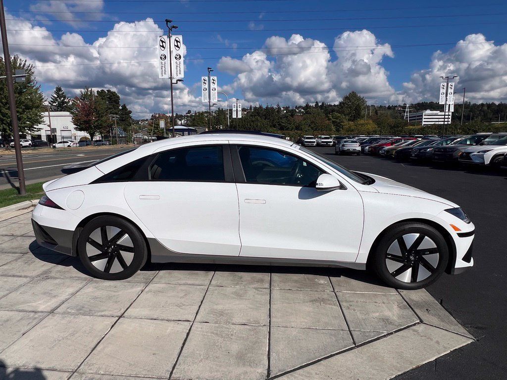 Used 2024 Hyundai Ioniq 6 SEL RWD image 8
