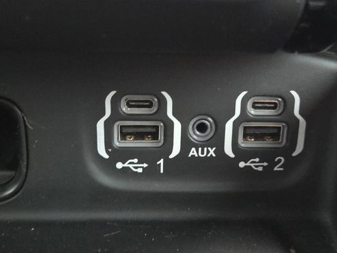 Used 2023 RAM 1500 Big Horn image 15