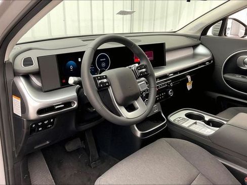 Certified 2026 Hyundai Ioniq 9 SE AWD/4WD image 8