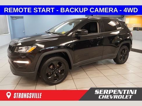 Used 2018 Jeep Compass Latitude w/ Popular Equipment Group AWD/4WD image 1