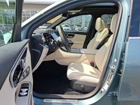 New 2026 Mercedes-Benz GLC 300 4MATIC image 12