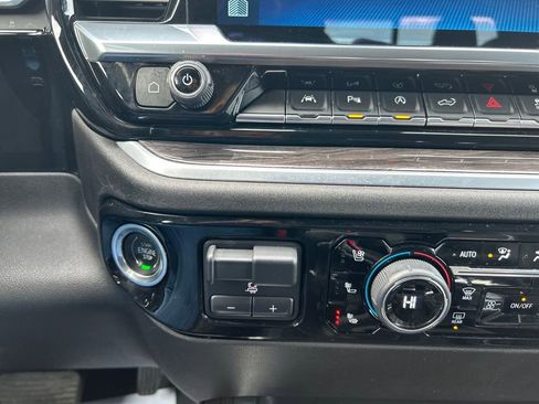 Used 2023 Chevrolet Silverado 1500 LTZ w/ LTZ Premium Package image 30