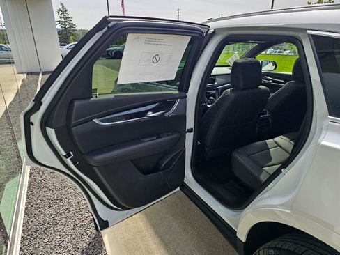 New 2026 Cadillac XT5 Premium Luxury AWD/4WD image 15