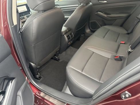 Used 2025 Nissan Altima 2.5 SL image 8