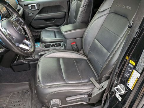 Used 2020 Jeep Wrangler Unlimited Sahara w/ Dual Top Group image 22