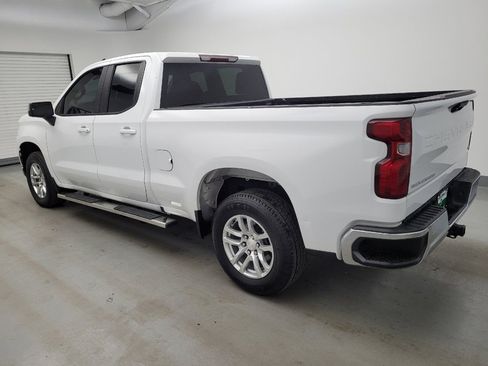 Used 2020 Chevrolet Silverado 1500 LT w/ LT Value Package RWD image 3