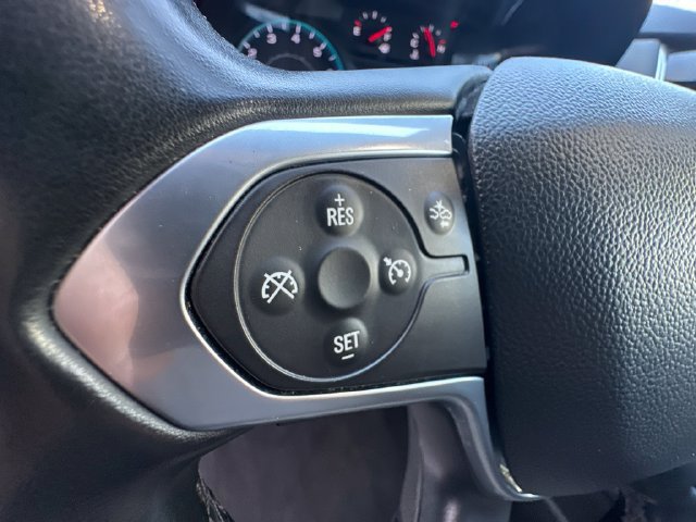 Used 2023 Chevrolet Traverse LT FWD image 23