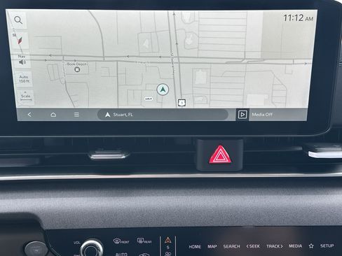 New 2026 Kia Carnival EX FWD image 22