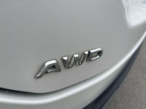 Used 2023 Honda Pilot Elite image 12