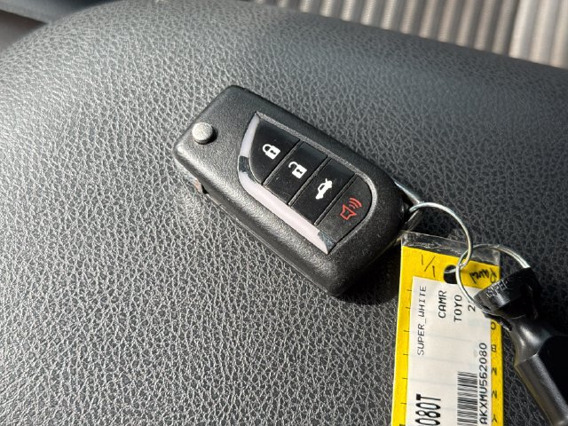 Used 2021 Toyota Camry SE FWD image 11