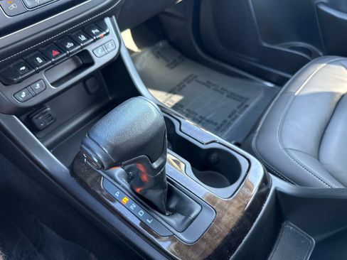 Used 2021 GMC Canyon Elevation w/ High Elevation Package RWD image 24