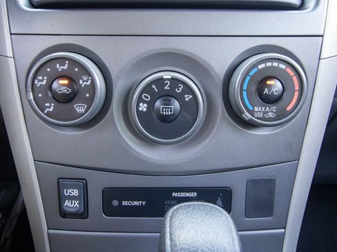 Used 2013 Toyota Corolla S FWD image 26