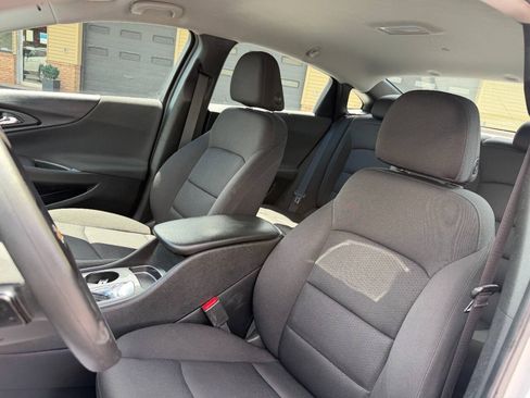 Used 2019 Chevrolet Malibu LS FWD image 19