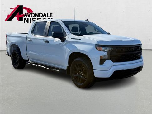 Used 2024 Chevrolet Silverado 1500 Custom w/ Turbomax Blackout Package image 9