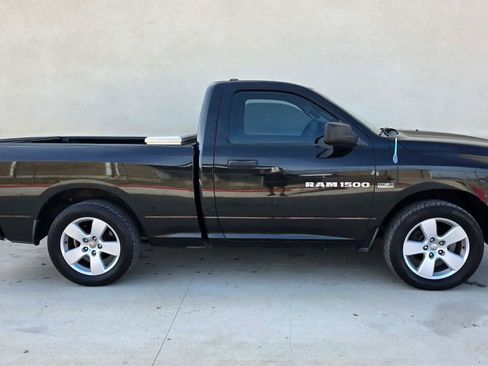 Used 2011 RAM 1500 2WD Regular Cab image 2