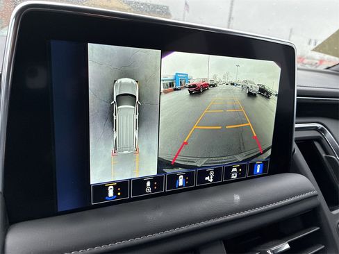 Used 2024 Chevrolet Tahoe Z71 w/ Off-Road Capability Package image 16