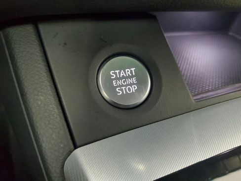 Used 2025 Audi Q5 2.0T Premium image 33