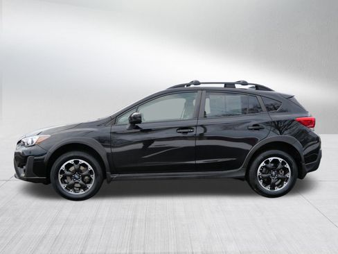 Used 2023 Subaru Crosstrek 2.0i Premium image 4