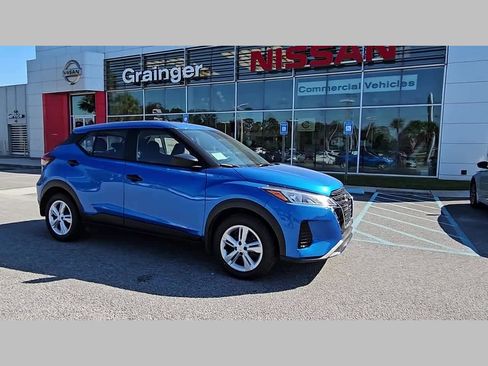 New 2025 Nissan Kicks Play S image 37