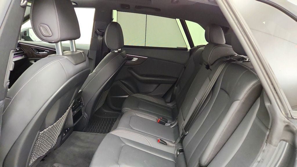 Used 2021 Audi Q8 Prestige w/ Prestige Package AWD/4WD image 21