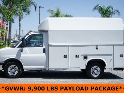 Used 2022 Chevrolet Express 3500 w/ Power Convenience Package RWD image 5