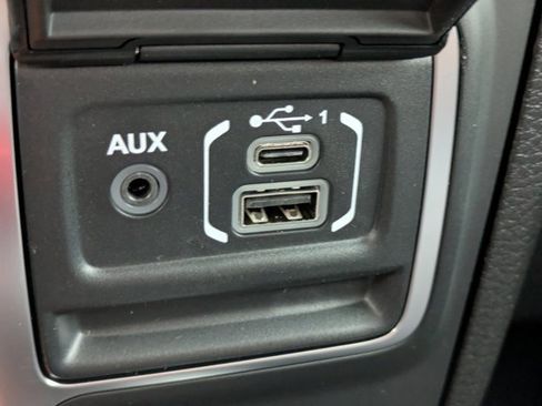 New 2025 Jeep Gladiator Sport image 19