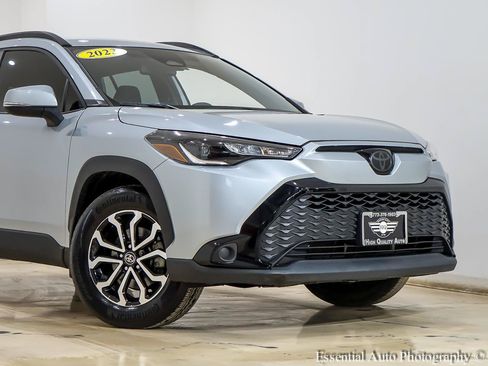 Used 2023 Toyota Corolla Cross AWD Hybrid image 2