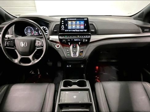 Used 2025 Honda Odyssey Sport-L image 18