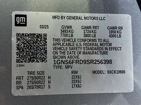 New 2025 Chevrolet Suburban Premier image 34