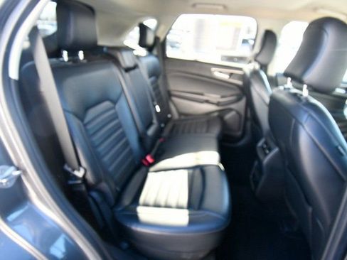 Used 2023 Ford Edge SEL AWD/4WD image 16