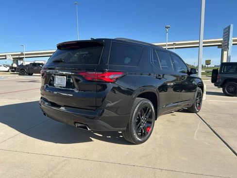 Used 2023 Chevrolet Traverse Premier w/ Redline Edition image 15