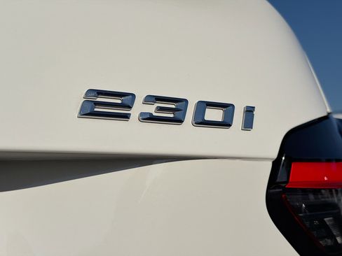 Used 2025 BMW 230i Coupe w/ Convenience Package image 11