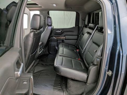 Used 2020 GMC Sierra 1500 Elevation w/ Elevation Value Package AWD/4WD image 17