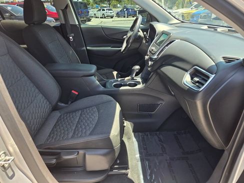Used 2019 Chevrolet Equinox LT FWD image 15
