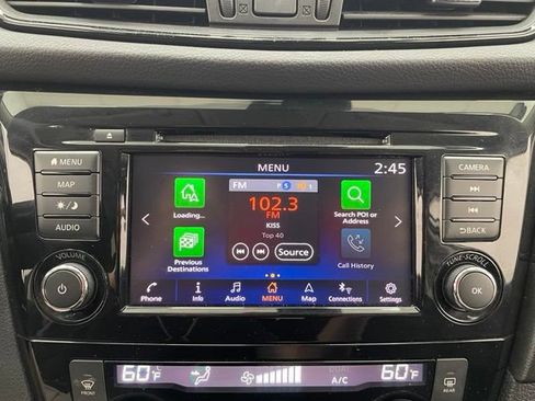 Used 2020 Nissan Rogue SV w/ Premium Package AWD/4WD image 3