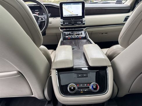 Used 2019 Lincoln Navigator L Reserve w/ Cargo Package image 25