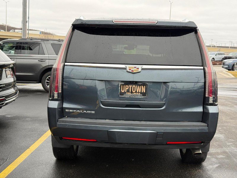 Used 2019 Cadillac Escalade Premium Luxury AWD/4WD image 5