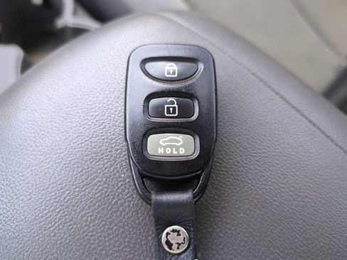 Used 2009 Hyundai Sonata GLS FWD image 32