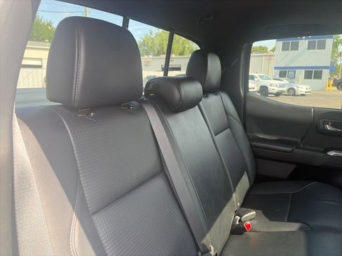 Used 2021 Toyota Tacoma Limited w/ Nightshade Package AWD/4WD image 32