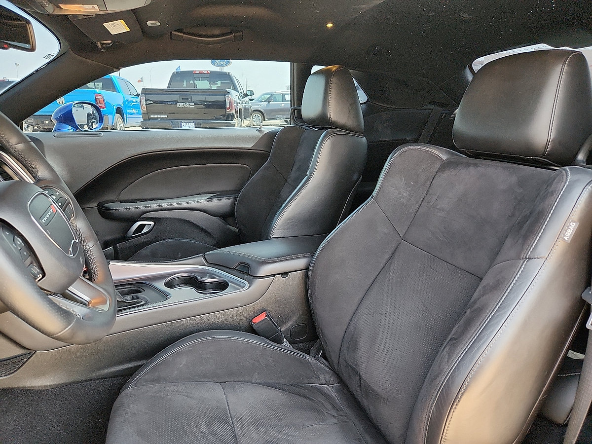Used 2019 Dodge Challenger R/T w/ Plus Package RWD image 9
