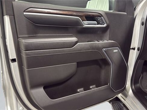 Used 2022 GMC Sierra 1500 SLT w/ SLT Premium Plus Package image 25