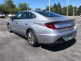 Used 2020 Hyundai Sonata SEL w/ Convenience Package image 3