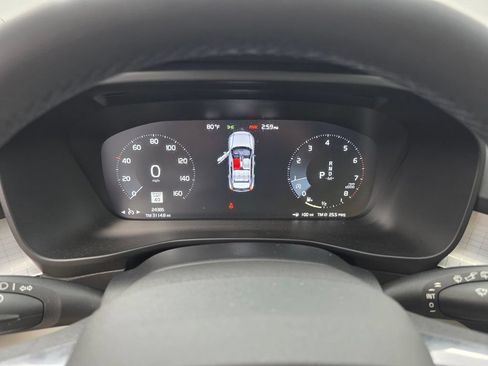 Used 2022 Volvo XC40 T5 Momentum w/ Premium Package AWD/4WD image 19