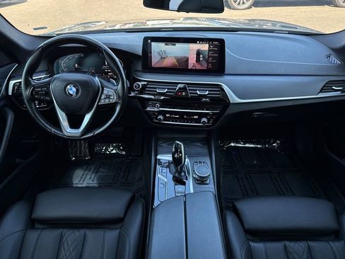 Used 2021 BMW 530i w/ Convenience Package image 14