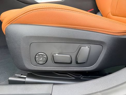 New 2026 BMW 330i Sedan w/ M Sport Package RWD image 11