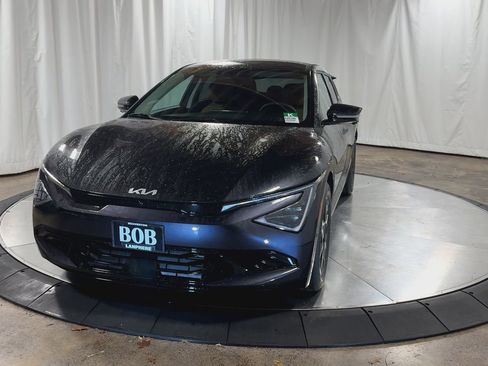 New 2025 Kia EV6 Wind image 4