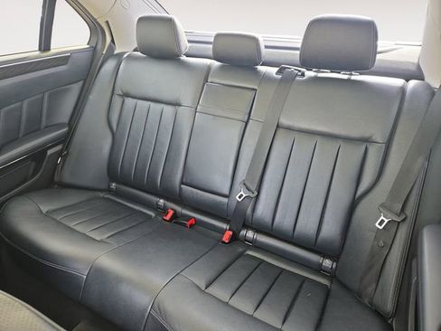Used 2016 Mercedes-Benz E 350 Sedan image 13