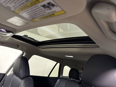 Used 2024 Subaru Outback Touring XT image 18